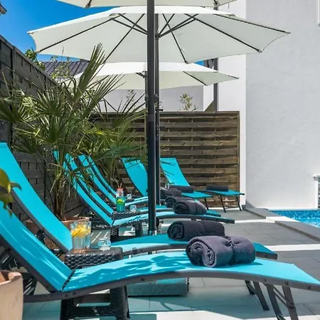 Valla-free Bikes-adults Only Apartamento