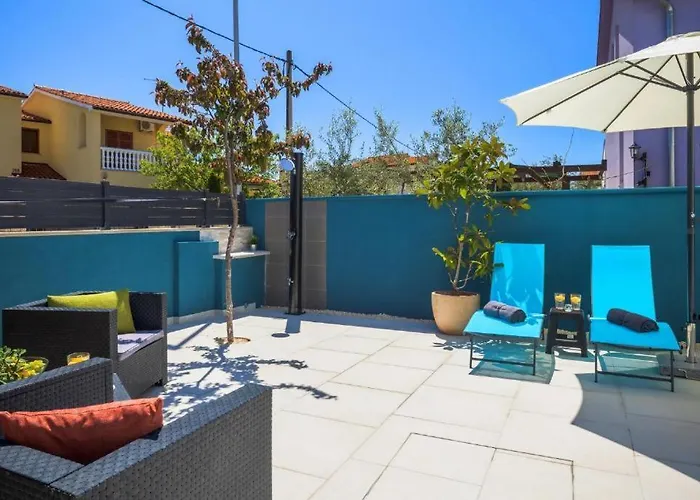 Valla-free Bikes-adults Only Fažana