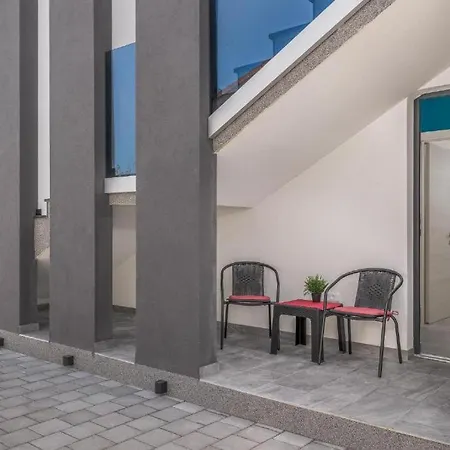 Valla-free Bikes-adults Only * Fažana