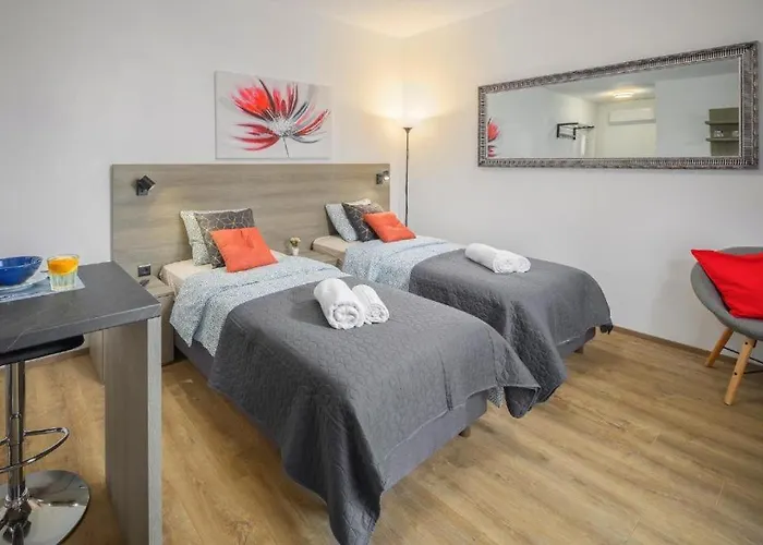 아파트 Valla-free Bikes-adults Only *